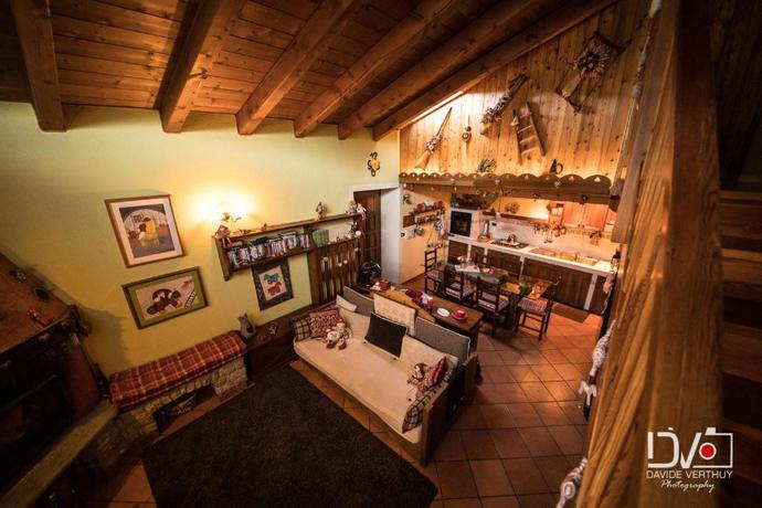 Imagen de los interiores del B&B Il Girasole, Aosta. Foto 13