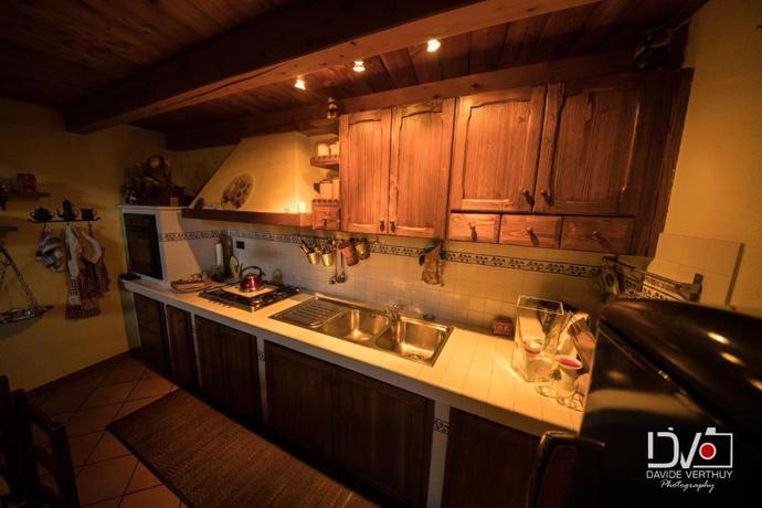 Imagen de los interiores del B&B Il Girasole, Aosta. Foto 14