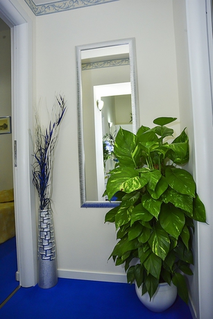 Imagen de los interiores del B&B Kambal Bandb. Foto 15
