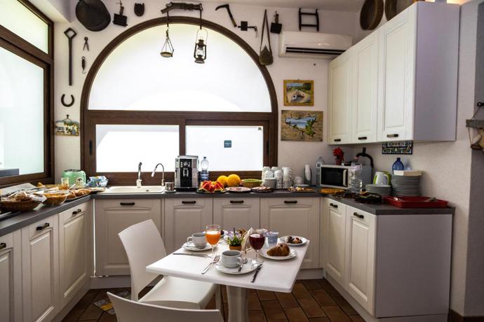 Imagen de los interiores del B&B Kunesias. Foto 5