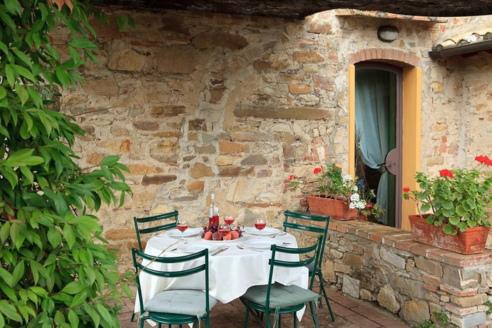 Imagen del bar/restaurante del B&B La Canonica di Cortine. Foto 2