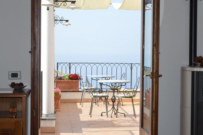 Imagen general del B&B La Casa Del Melograno. Foto 4