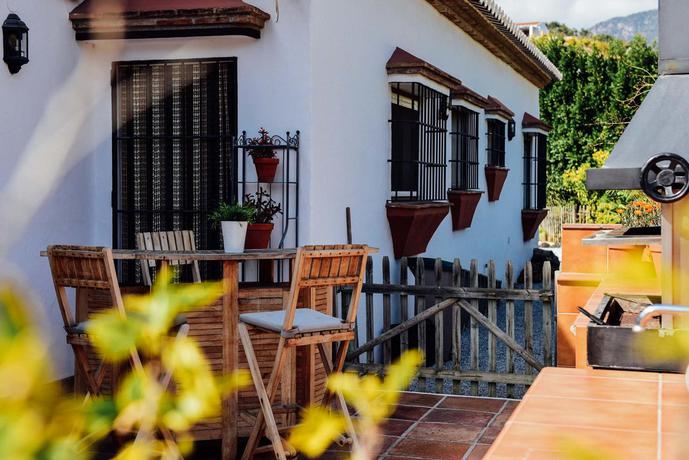 Imagen general del B&B La Perla De Frigiliana Bed and Breakfast Deluxe. Foto 14