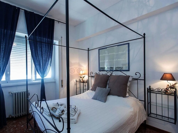 Imagen de la habitación del B&B Le Fate Apartments. Foto 5