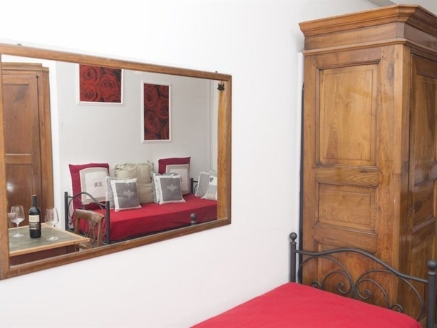 Imagen de la habitación del B&B Le Fate Apartments. Foto 16