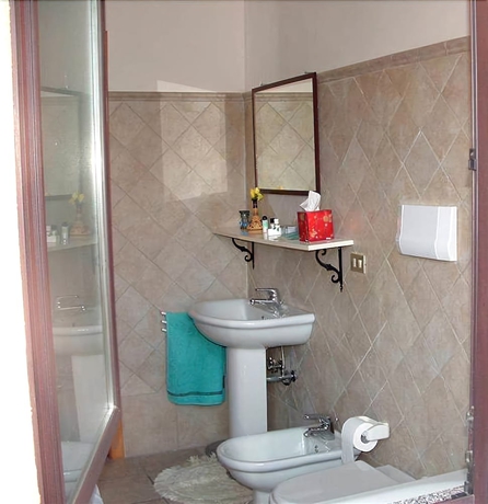 Imagen de la habitación del B&B L'oasi, PESCARA. Foto 17