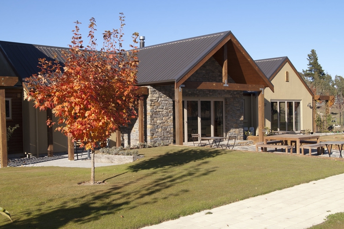 Imagen de los exteriores del B&B Maple Lodge. Foto 12