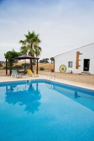 Imagen de la piscina del B&B Monte Da Corte Ligeira. Foto 18