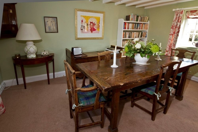 Imagen del bar/restaurante del B&B Mulsford Cottage Bed and Breakfast. Foto 3