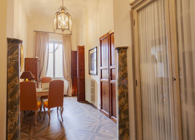 Imagen de los interiores del B&B Palazzo Martellini Residenza D'epoca. Foto 13