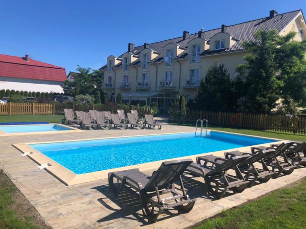 Imagen de la piscina del B&B Pensjonat Zenit. Foto 11