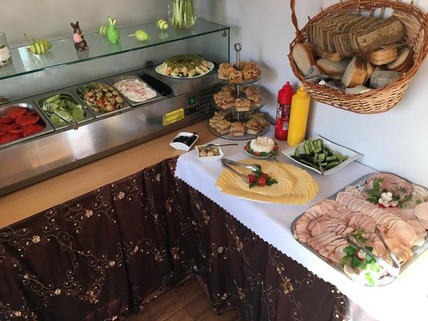 Imagen del bar/restaurante del B&B Pod R&oacute;żą, Ustka. Foto 2