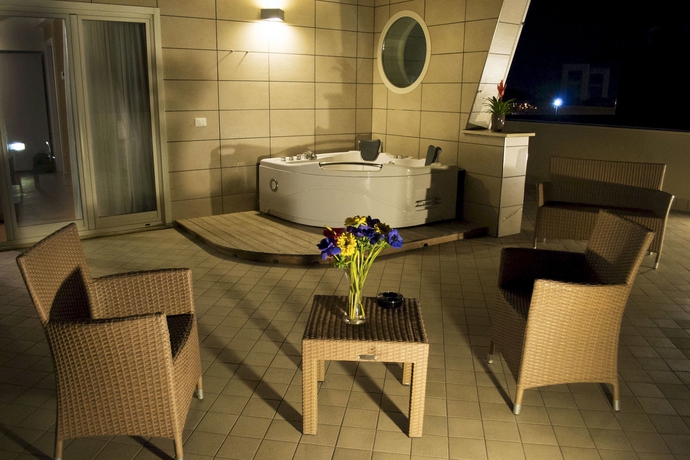 Imagen de los exteriores del B&B Porto Di Claudio. Foto 10