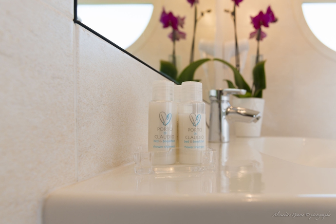 Imagen de la habitación del B&B Porto Di Claudio. Foto 9