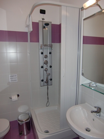 Imagen de la habitación del B&B Reale House Rooms. Foto 3