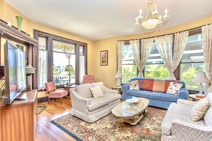 Imagen general del B&B Redwood Bed and Breakfast. Foto 1