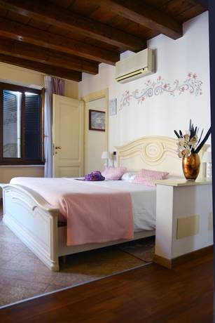 Imagen de la habitación del B&B Relais A Ponte Pietra. Foto 6