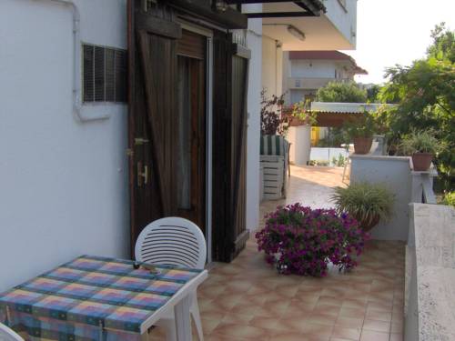 Imagen de los exteriores del B&B Residence Santa Fara. Foto 13