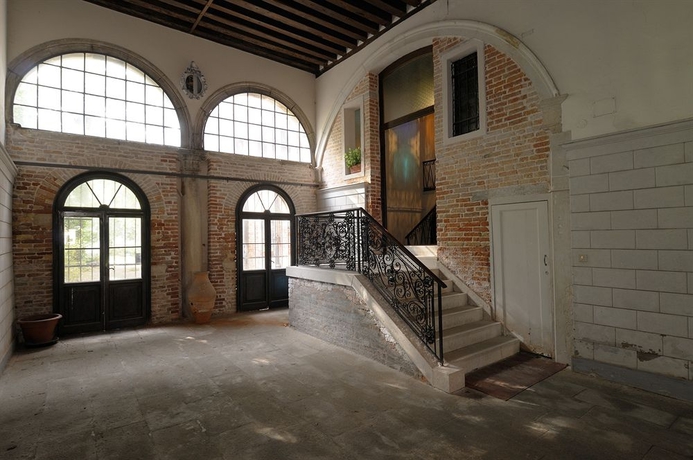 Imagen de los exteriores del B&B Riva De Biasio. Foto 14