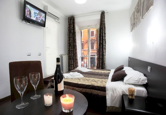 Imagen de la habitación del B&B Roma Cheap & Chic. Foto 10