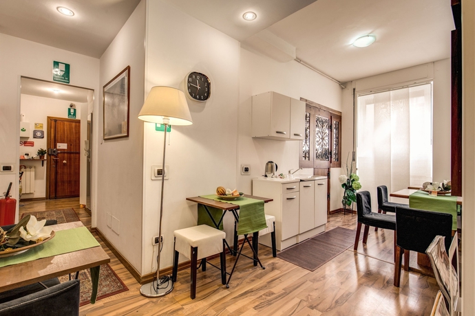 Imagen de los interiores del B&B Roma Trastevere Rooms. Foto 18