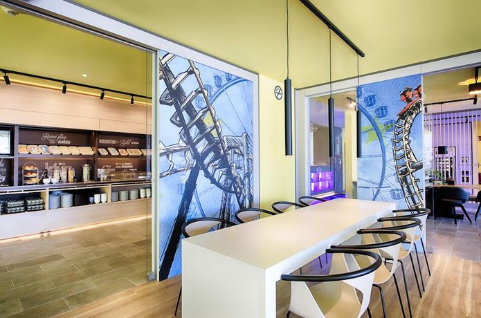 Imagen del bar/restaurante del B&B Rust-Ettenheim. Foto 5