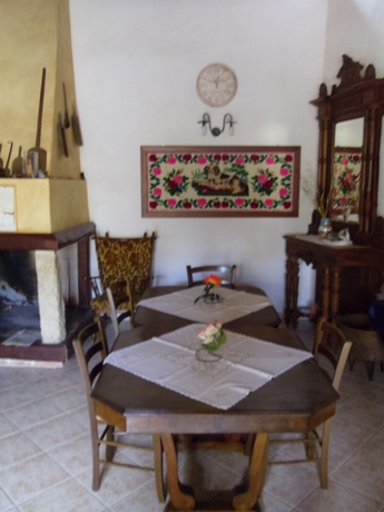 Imagen del bar/restaurante del B&B Sa Dom'e Forru. Foto 2