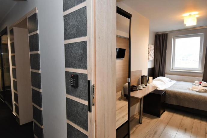 Imagen de los interiores del B&B Sleepinn Gdansk Airport. Foto 14