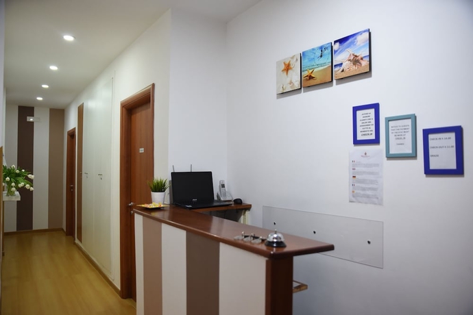 Imagen de los interiores del B&B The Night Guest House Sorrento. Foto 18