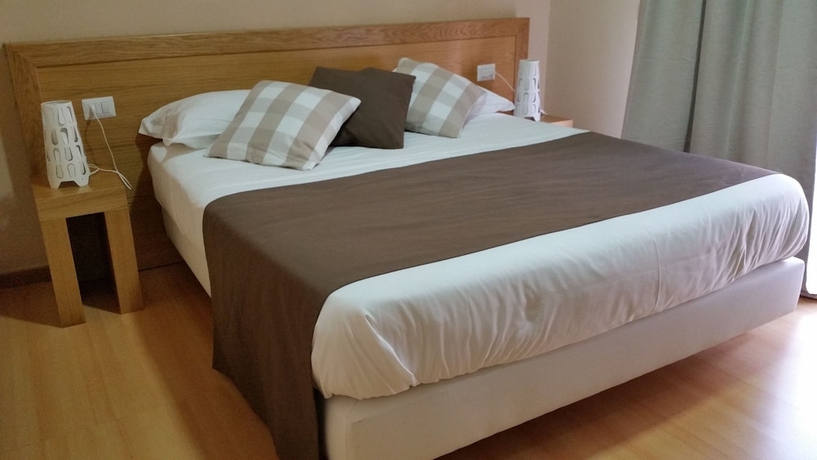 Imagen de la habitación del B&B The Night Guest House Sorrento. Foto 11