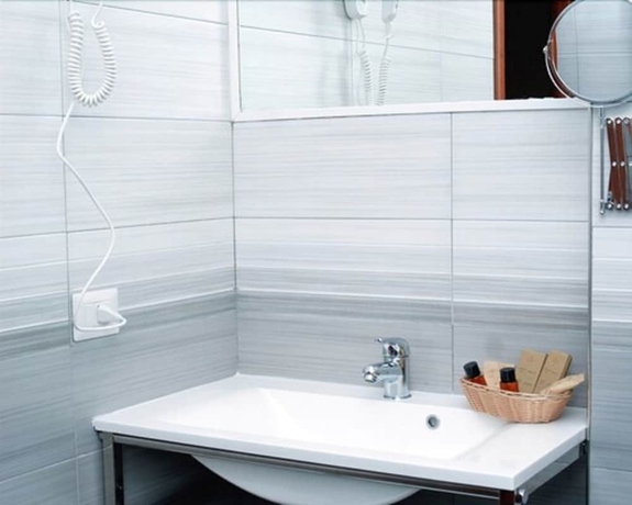 Imagen de la habitación del B&B The Night Guest House Sorrento. Foto 15