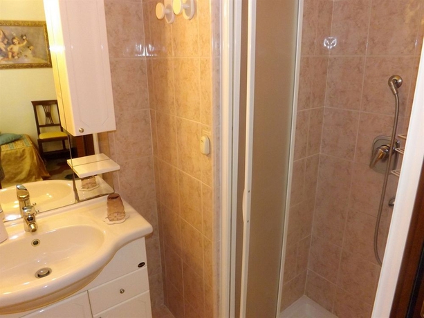 Imagen de la habitación del B&B Tibullo Guesthouse. Foto 8