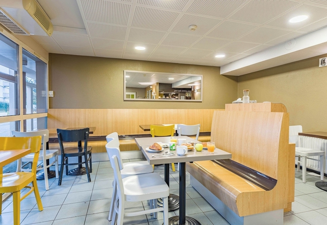 Imagen del bar/restaurante del B&B Tours Nord 1 Val-De-Loire. Foto 2