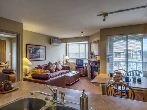 Imagen de la habitación del B&B Town Plaza Suites by Golden Dreams. Foto 10