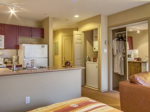 Imagen de la habitación del B&B Town Plaza Suites by Golden Dreams. Foto 11