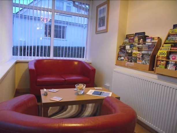 Imagen del bar/restaurante del B&B Trevarrian Lodge. Foto 2