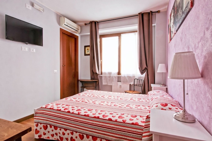 Imagen de la habitación del B&B Vacanze A Roma. Foto 13