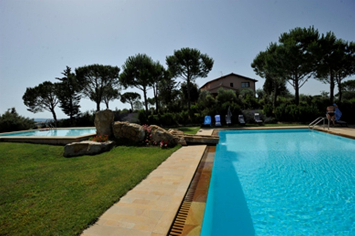Imagen de la piscina del B&B Val Delle Vigne. Foto 9