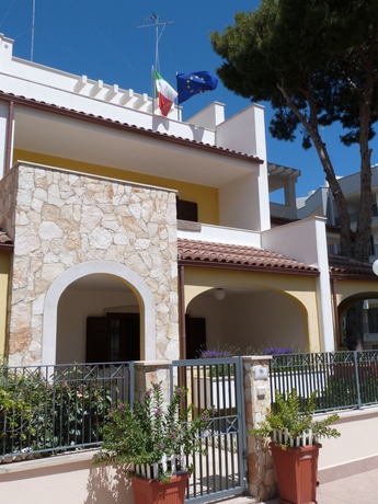 Imagen de los exteriores del B&B Villa Adriatic, Barletta. Foto 9