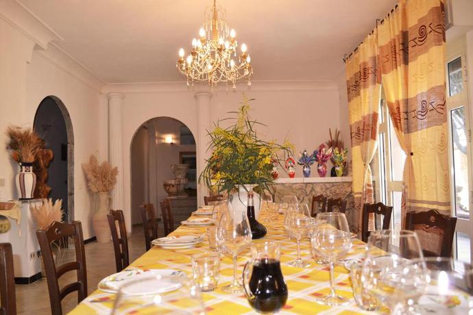 Imagen del bar/restaurante del B&B Villa Ambra, Noto. Foto 3