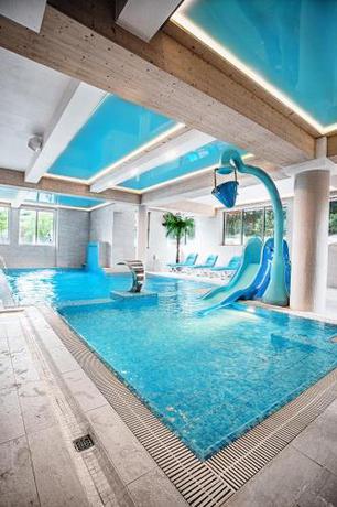 Imagen de la piscina del B&B Villa Cannes Resort Zakopane - grota solna, sauna fińska. Foto 15