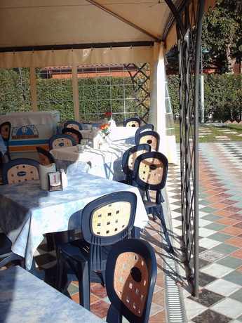 Imagen del bar/restaurante del B&B Villa Corte Degli Dei. Foto 3