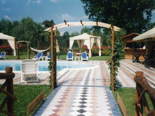 Imagen de los exteriores del B&B Villa Corte Degli Dei. Foto 8