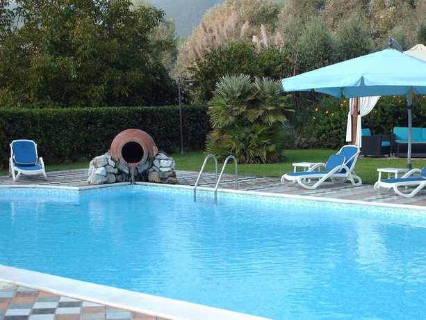 Imagen de la piscina del B&B Villa Corte Degli Dei. Foto 15