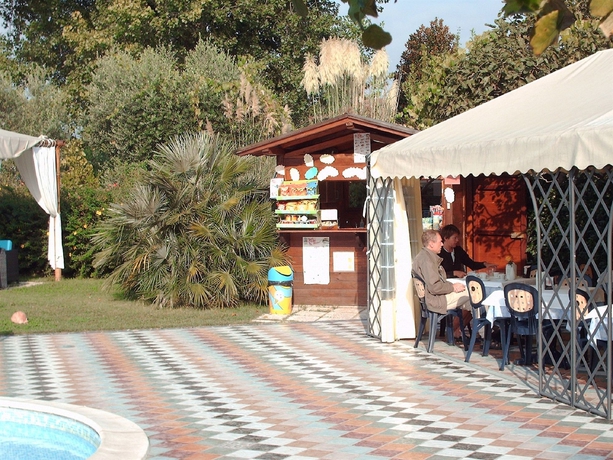 Imagen de los exteriores del B&B Villa Corte Degli Dei. Foto 9