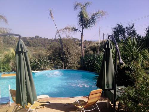 Imagen de la piscina del B&B Villa San Marco, Agrigento. Foto 12