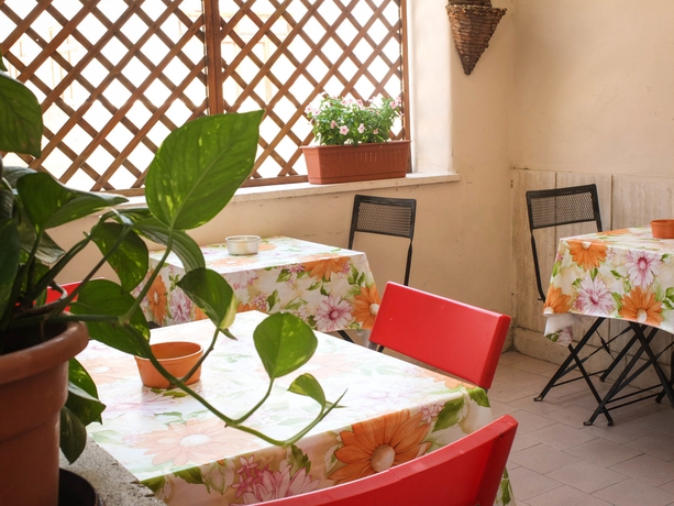 Imagen del bar/restaurante del B&B Villa Susanna, Civitavecchia. Foto 2