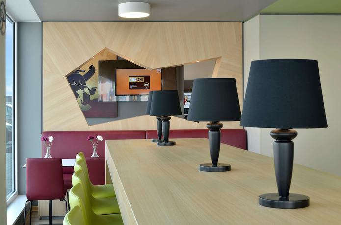 Imagen del bar/restaurante del B&B Weimar. Foto 5