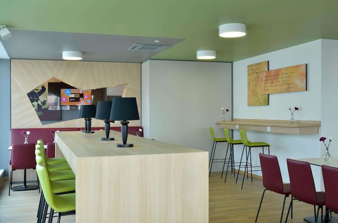 Imagen del bar/restaurante del B&B Weimar. Foto 6