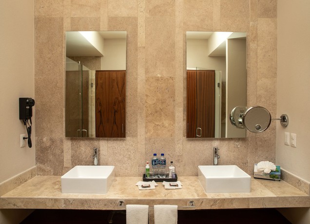 Imagen de la habitación del B&B Xaha Villas Suites and Golf Resort. Foto 4
